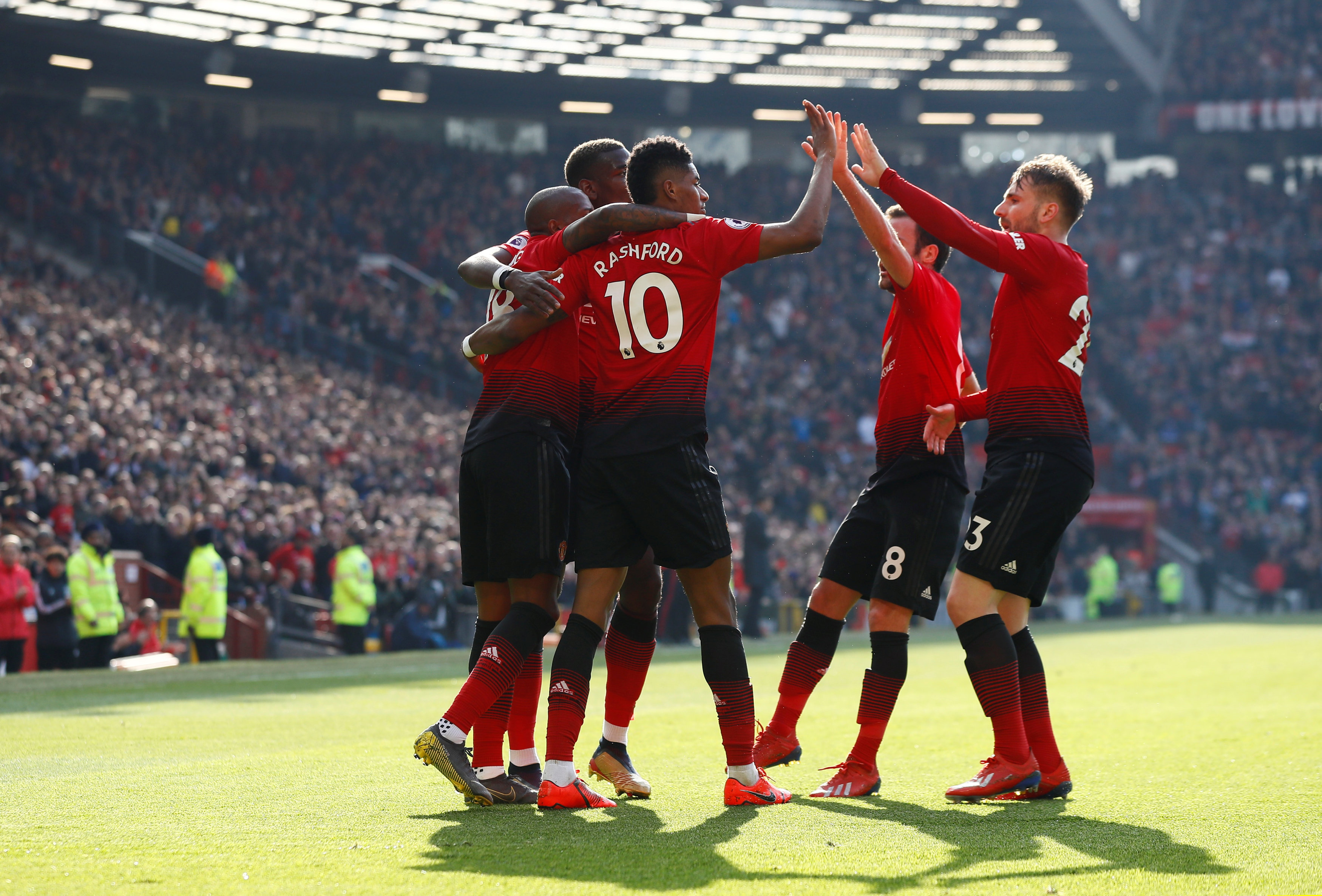 身体姿态如 身体姿态如